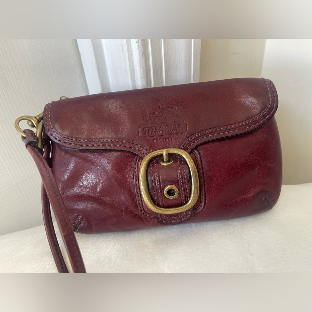Coach Bleecker buckle flap wristlet Wine Leather - Picture 8 of 10